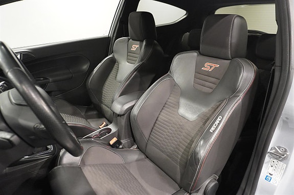 Ford Fiesta 8 of 14