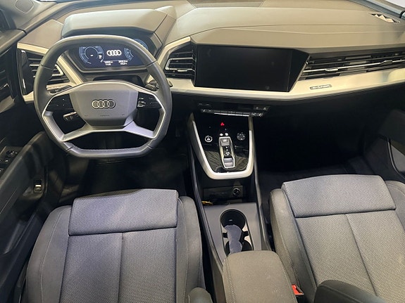 Audi Q4 e-tron 10 of 24
