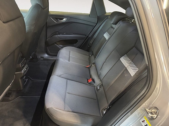 Audi Q4 e-tron 14 of 24