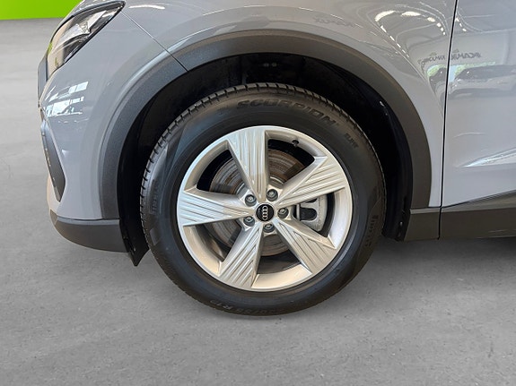 Audi Q4 e-tron 8 of 24