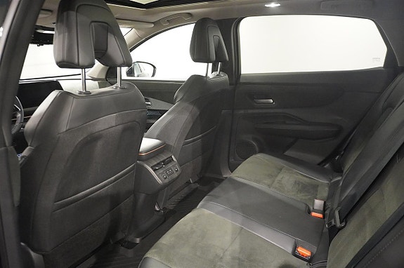Nissan Ariya 11 of 21
