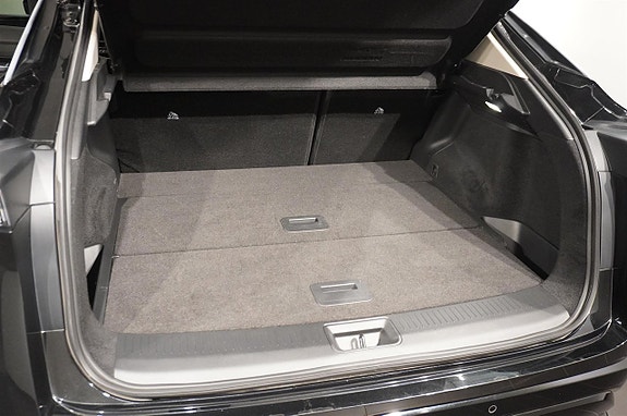 Nissan Ariya 12 of 21