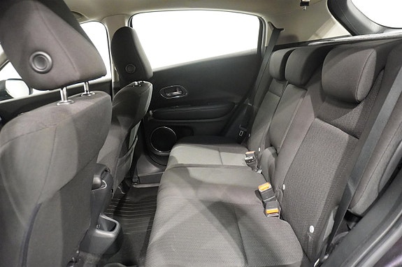 Honda HR-V 9 of 15