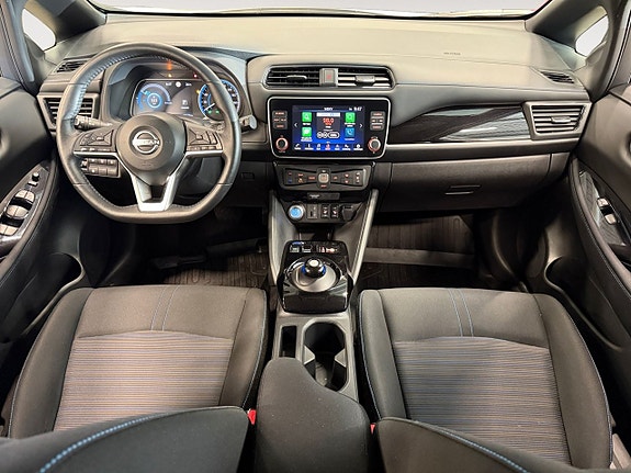 Nissan Leaf 10 of 23