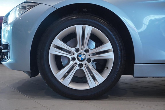 BMW 320d 11 of 11