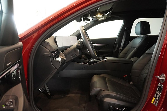 BMW i5 7 of 13