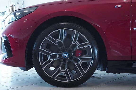 BMW i5 13 of 13