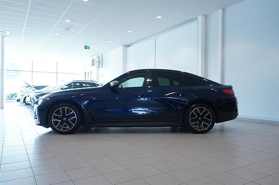 BMW i4 3 of 12