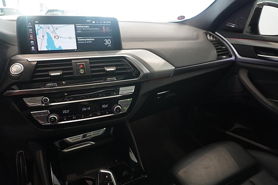 BMW X4 7 of 12