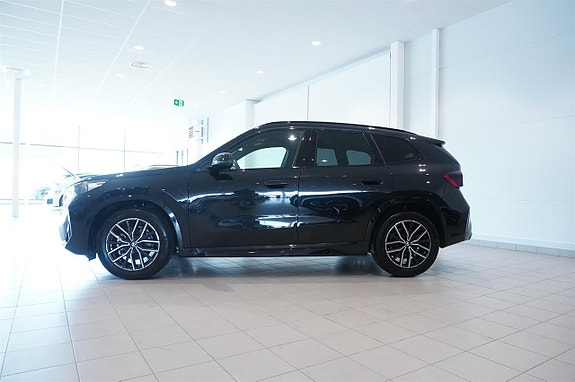 BMW X1 3 of 5
