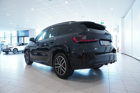 BMW X1 4 of 5