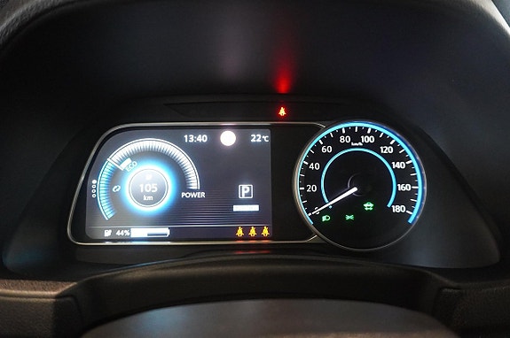 Nissan Leaf 10 of 14