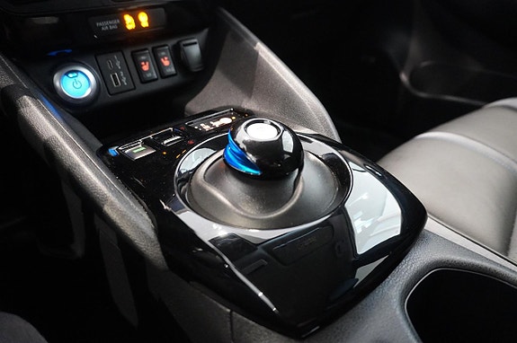 Nissan Leaf 7 of 14