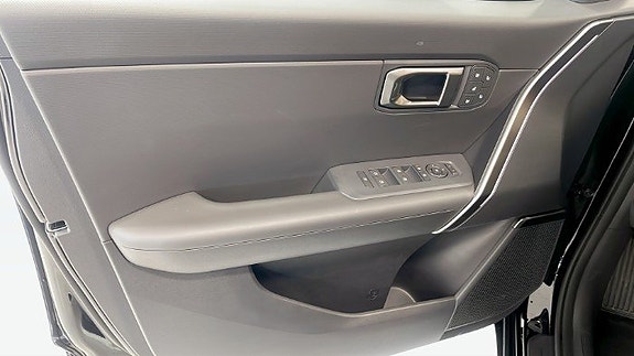 Kia Seltos 11 of 12