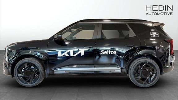 Kia Seltos 6 of 12