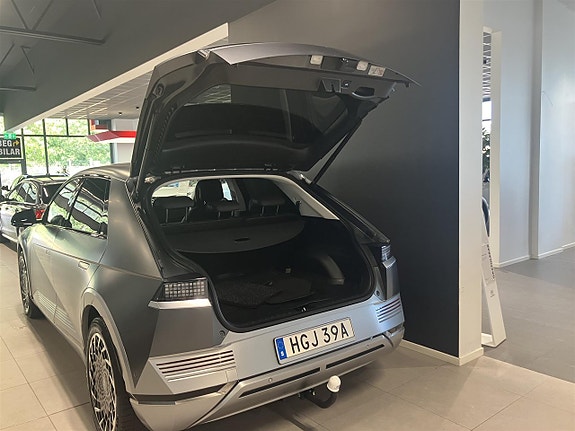 Hyundai Ioniq 5 5 of 5