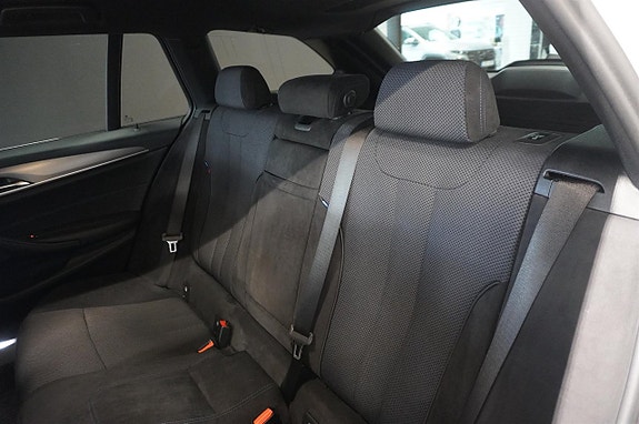 BMW 520d 4 of 14