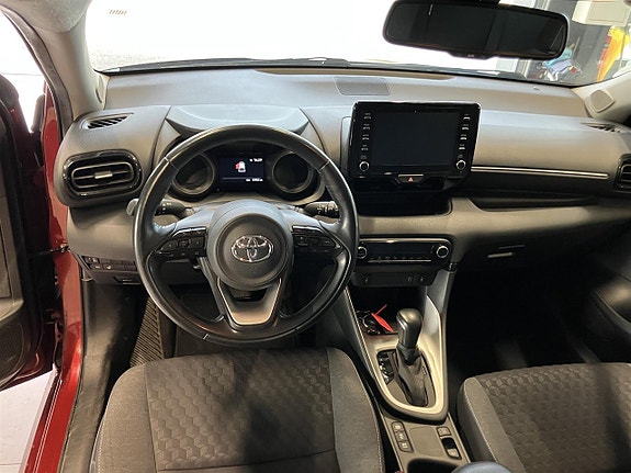 Toyota Yaris 2 of 5