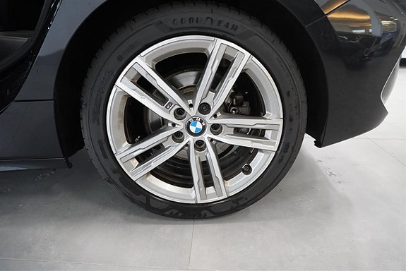BMW 118i 5 of 8