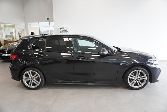 BMW 118i 3 of 8