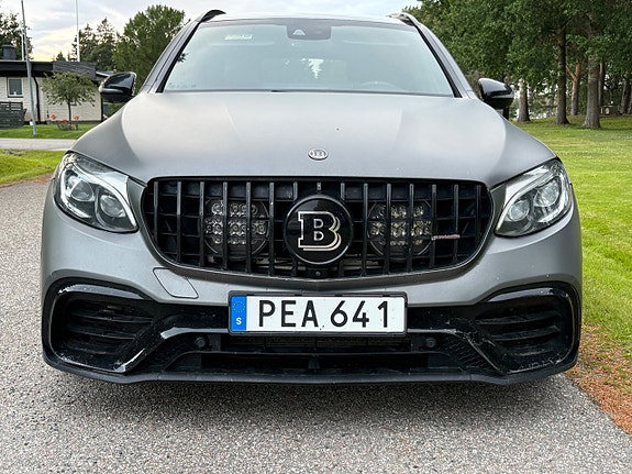 Mercedes-Benz GLC300 de 3 of 5