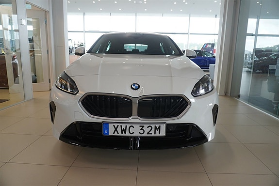 BMW 120 16 of 22