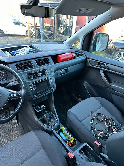 Volkswagen Caddy 3 of 5