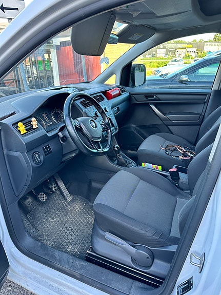 Volkswagen Caddy 8 of 13