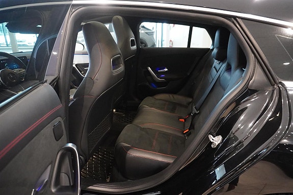 Mercedes-Benz CLA220 d 5 of 5