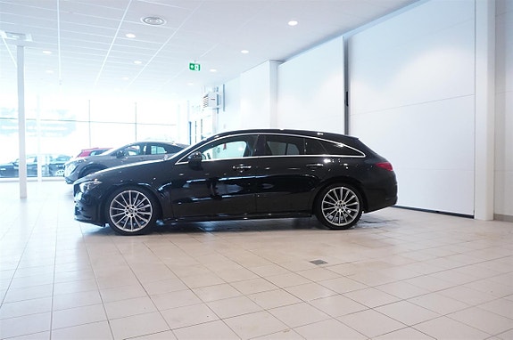 Mercedes-Benz CLA220 d 3 of 5
