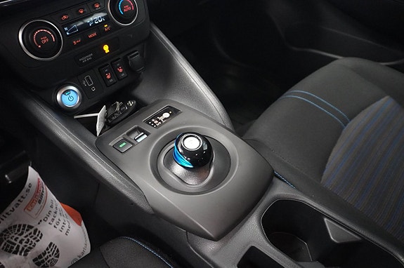Nissan Leaf 13 of 14