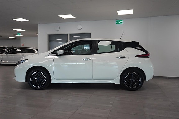 Nissan Leaf 6 of 14