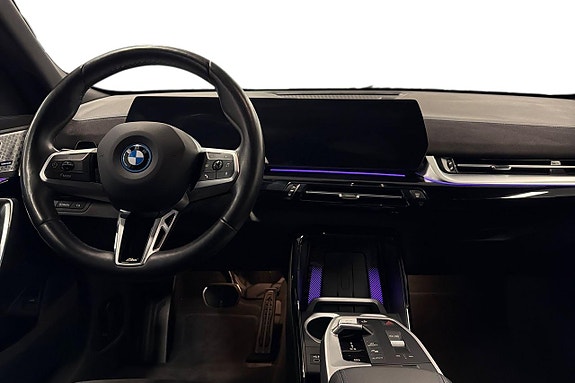 BMW iX2 8 of 18