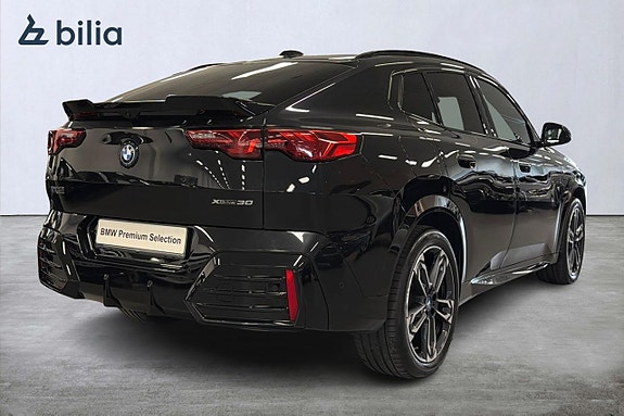 BMW iX2 17 of 18