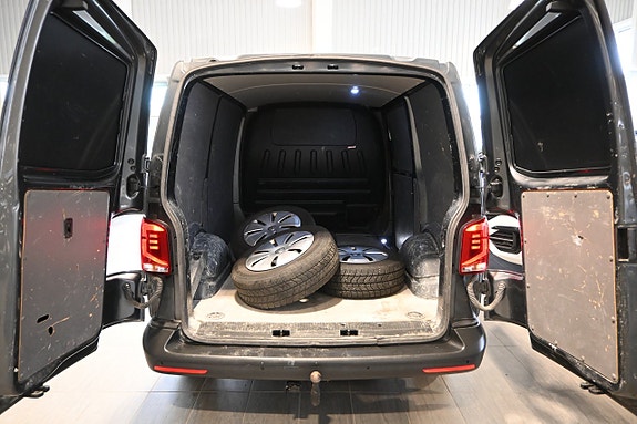 Volkswagen Transporter 12 of 24