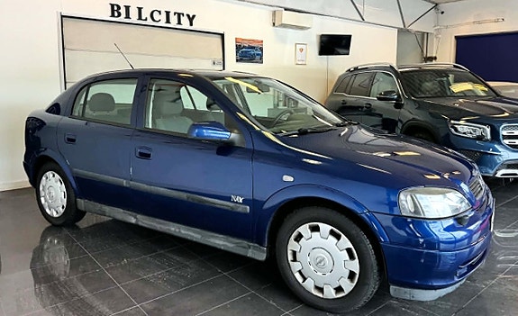 Opel Astra 2 of 5