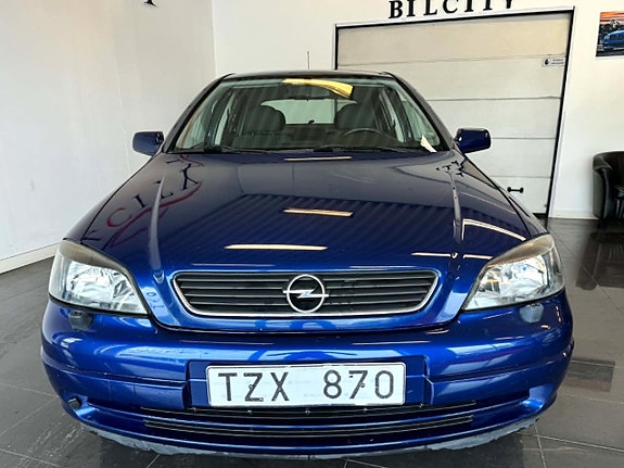 Opel Astra 8 of 18