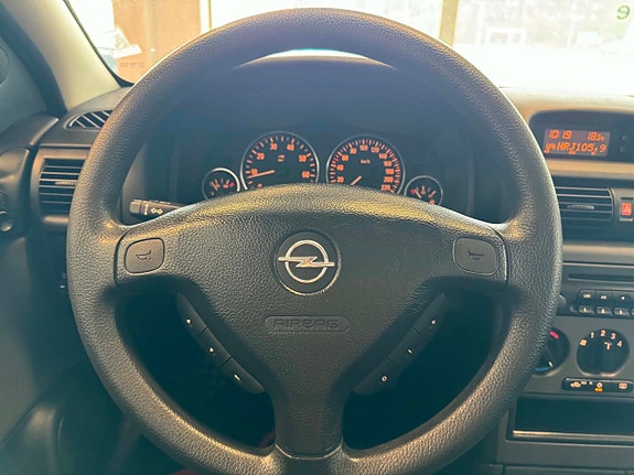 Opel Astra 15 of 18