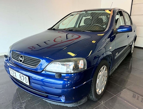 Opel Astra 3 of 5