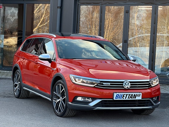 Volkswagen Passat Alltrack 2 of 27
