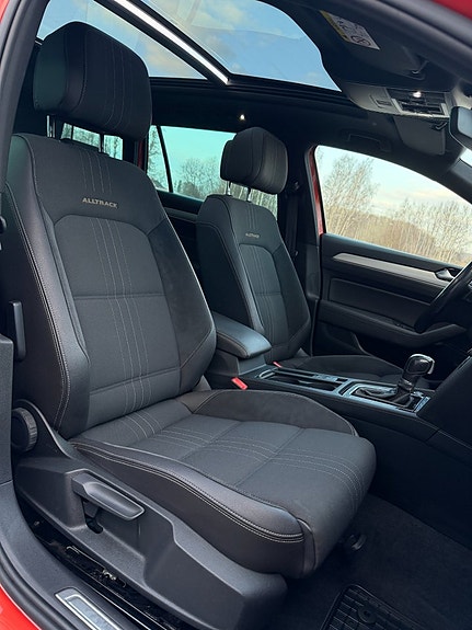 Volkswagen Passat Alltrack 20 of 27