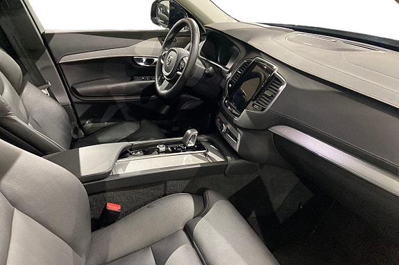 Volvo XC90 7 of 25