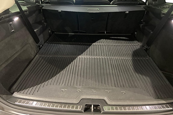 Volvo XC90 12 of 25