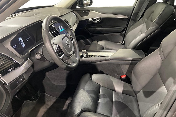 Volvo XC90 14 of 25