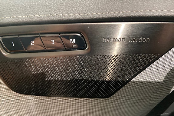 Volvo XC90 22 of 25