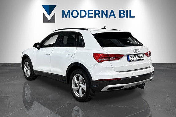 Audi Q3 4 of 26