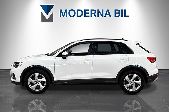 Audi Q3 3 of 26