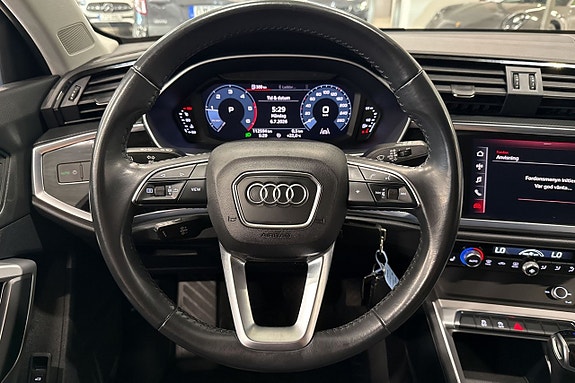 Audi Q3 10 of 26