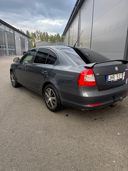 Skoda Octavia 3 of 5