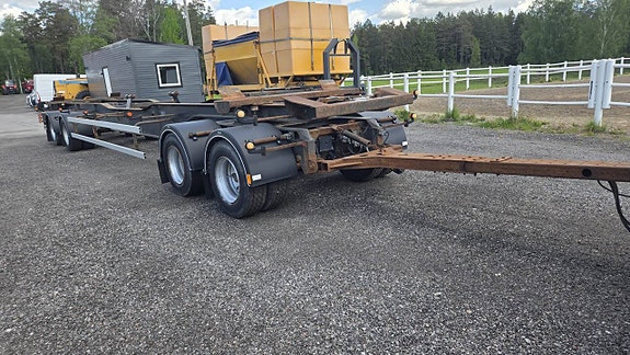 Fyraxligt lastväxlarsläp 2 of 5